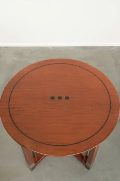 Table d'appoint ronde au design Art Déco