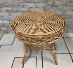 Table d’appoint ronde vintage en rotin – années 60/70