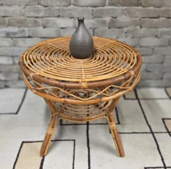 Table d’appoint ronde vintage en rotin – années 60/70