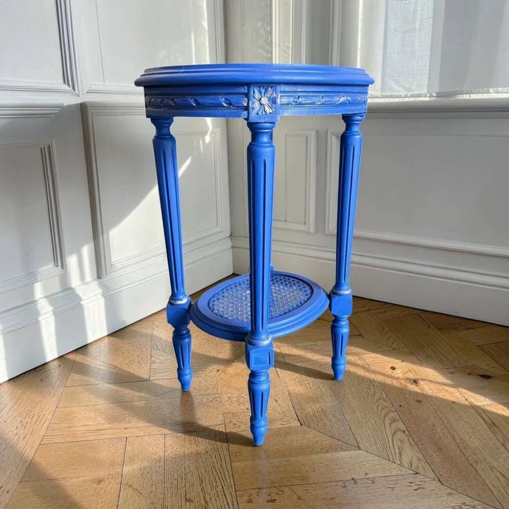 Table d'appoint ronde vintage en bois bleu / guéridon / support