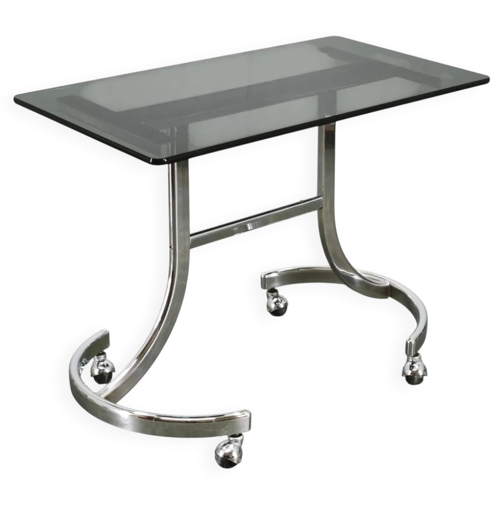 Table d'appoint roulant en chrome et verre fumé de l'ère spatiale italienne des années 1970