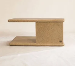 Table d’appoint signé Jean-Claude Mahey bois et résine mouchetée beige