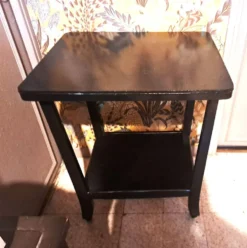 Table d'appoint, style Art Déco Console à roulettes bois noir vernissé 1940