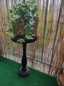 Table d'appoint style colonial espagnole vintage