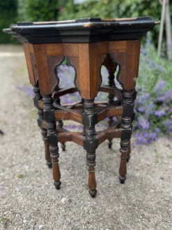 Table d’appoint syrienne