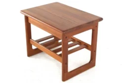 Table d'appoint / table de nuit Dyrlund - design danois en teck