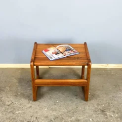 Table d'appoint, teck massif, années 1960