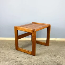 Table d'appoint, teck massif, années 1960