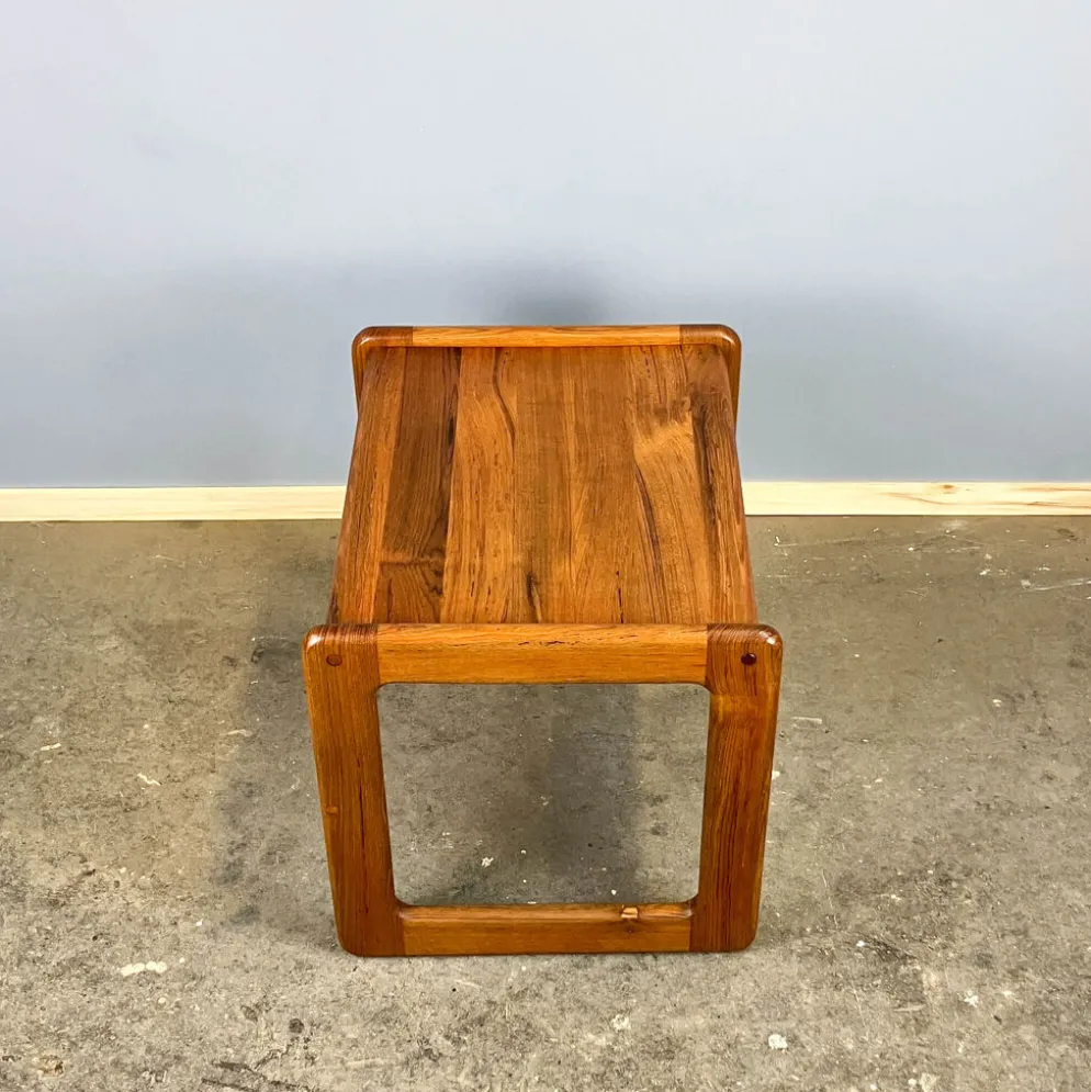Table d'appoint, teck massif, années 1960