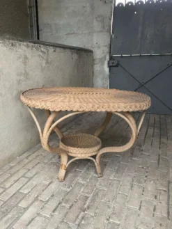 Table d'appoint vintage en rotin et osier tressé