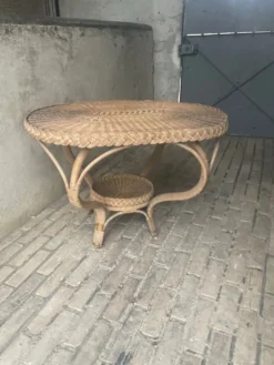 Table d'appoint vintage en rotin et osier tressé