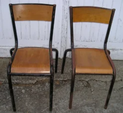Table d'école et ses 2 chaises Mullca années 60/70