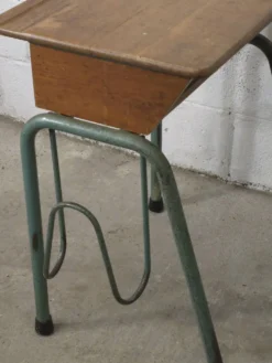 Table d'écolier Delagrave Paris
