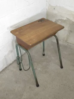 Table d'écolier Delagrave Paris
