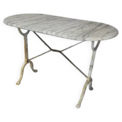 Table de bistrot
