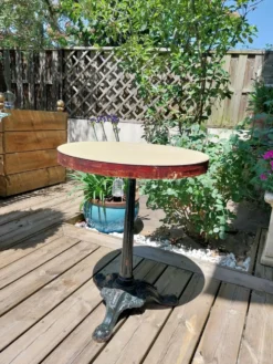 Table de bistrot