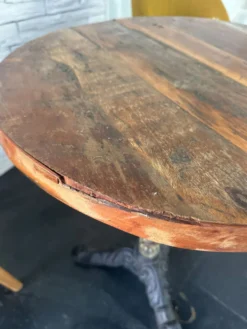 Table de bistrot