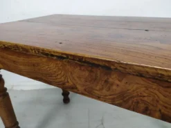 Table de bistrot