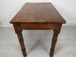 Table de bistrot