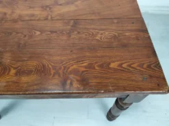 Table de bistrot