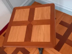 Table de bistrot