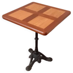 Table de bistrot