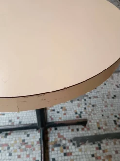 Table de bistrot