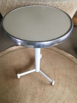 Table de bistrot