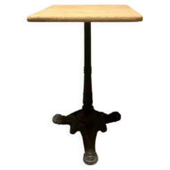 Table de bistrot