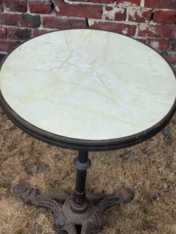 Table de bistrot ancienne