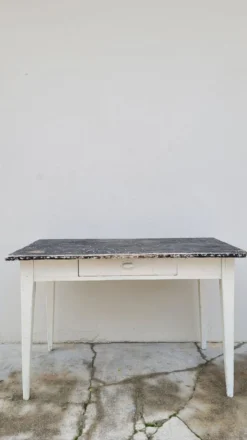 Table de bistrot ancienne patiné un tiroir- 1m20