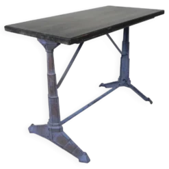Table de bistrot Art déco avec structure en fonte et plateau en pin, années 1930