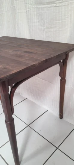 Table de bistrot bois courbé