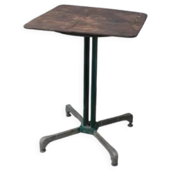 Table de bistrot carrée