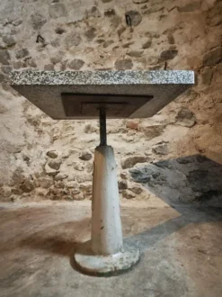 Table de bistrot de jardin industrielle avec plateau en terrazzo, France, milieu du XXe siècle
