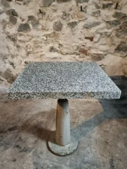 Table de bistrot de jardin industrielle avec plateau en terrazzo, France, milieu du XXe siècle