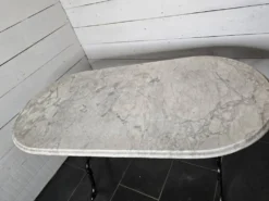Table de bistrot dessus marbre