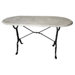 Table de bistrot dessus marbre