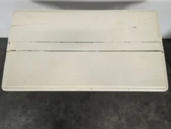 Table de bistrot en bois