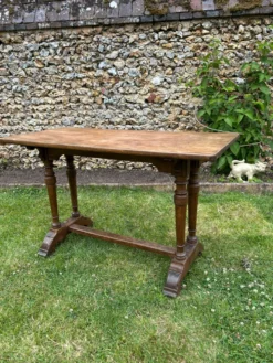 Table de bistrot en bois ancienne