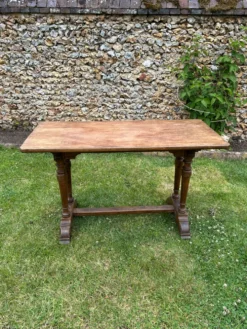 Table de bistrot en bois ancienne