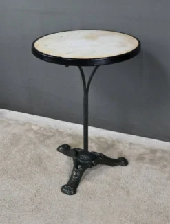 Table de Bistrot en Marbre – 1900