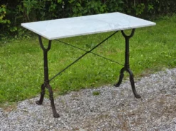Table de bistrot Godin en fonte et marbre blanc
