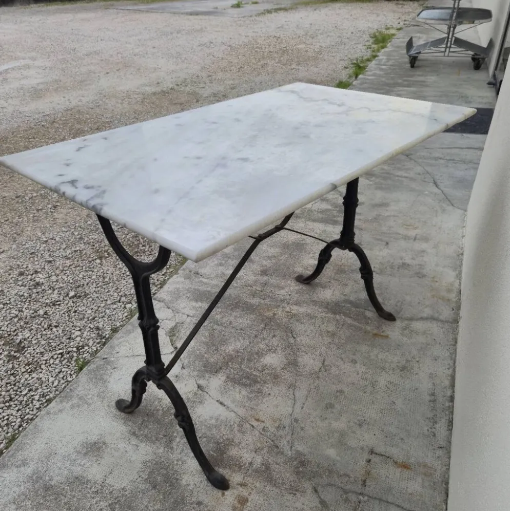 Table de bistrot restaurant en fonte et marbre ancienne