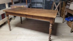 Table de bistrot restaurant en chêne massif ancienne, 1900s -1m53
