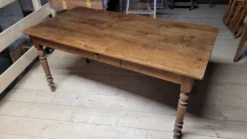 Table de bistrot restaurant en chêne massif ancienne, 1900s -1m53