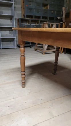 Table de bistrot restaurant en chêne massif ancienne, 1900s -1m53