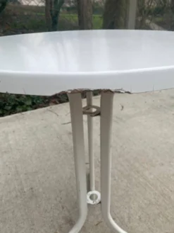 Table de bistrot ronde bois et acier blanc pied central tulipe 60cm