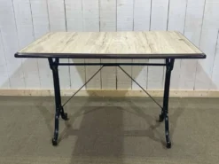 Table de bistrot - travail moderne, piétement en fonte
