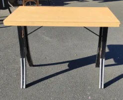 Table de bistrot vintage